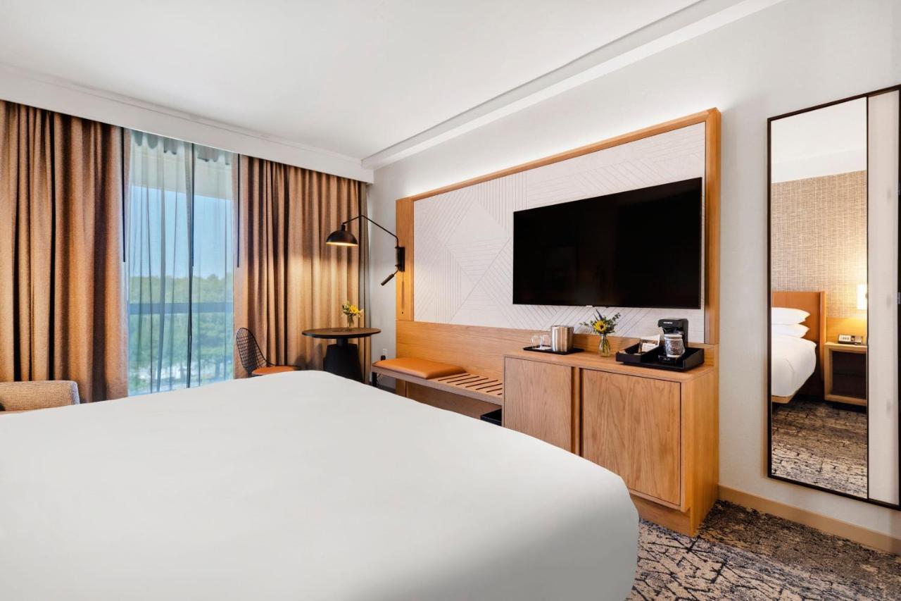 Sheraton Чейпъл Хил Екстериор снимка