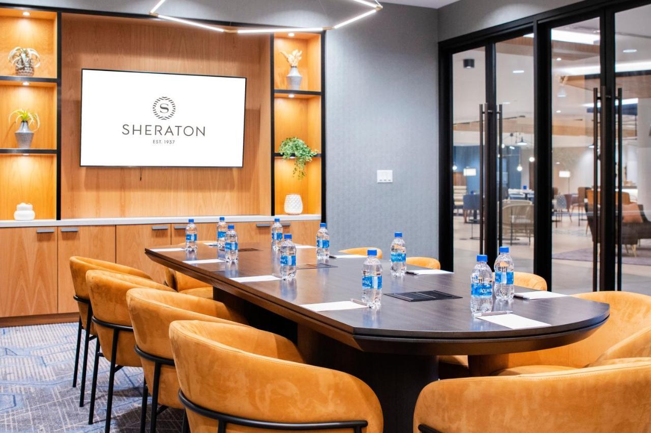 Sheraton Чейпъл Хил Екстериор снимка